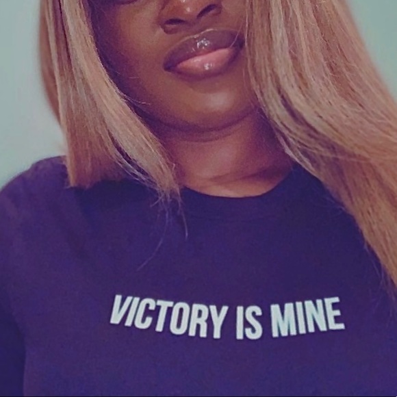 Black SLOGAN Tee!! - Picture 2 of 2